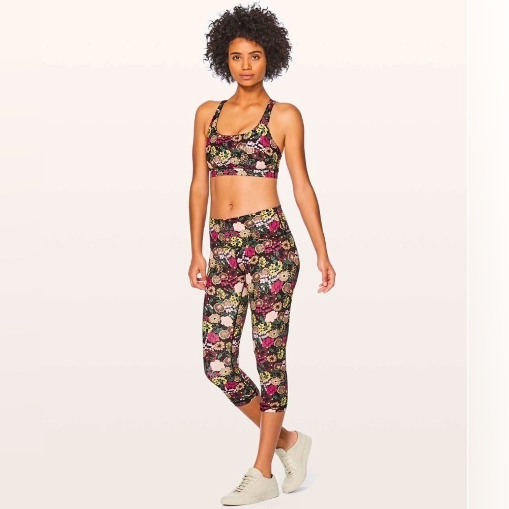 LULULEMON Wunder Under Crop Mid-Rise 21" Fluorolace Multi